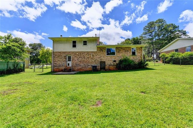 1577 Harbour Oaks Road, Tucker, GA 30084