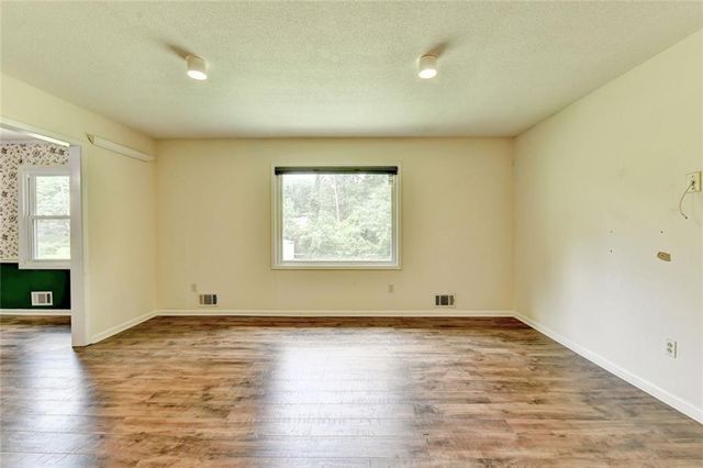 1577 Harbour Oaks Road, Tucker, GA 30084
