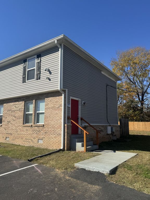 179 Ingle Dr Apt B6, Morrison, TN 37357