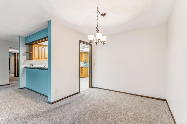 8441 Irwin Road 110, Bloomington, MN 55437