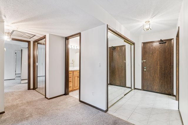 8441 Irwin Road 110, Bloomington, MN 55437