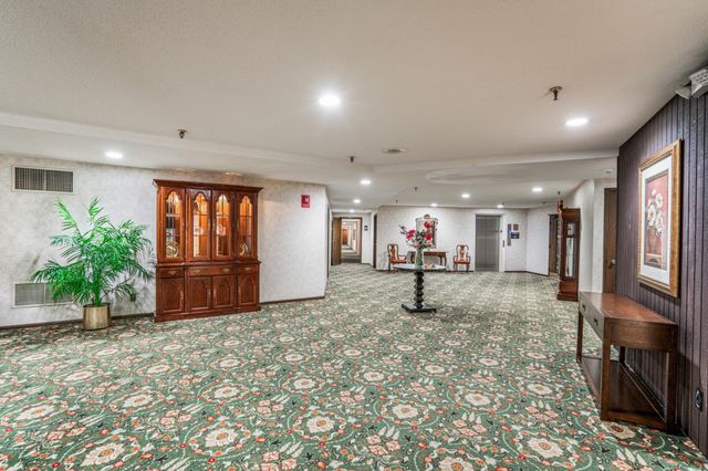 8441 Irwin Road 110, Bloomington, MN 55437