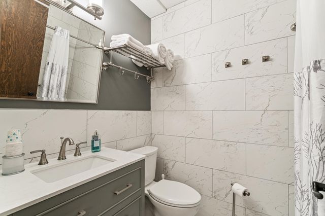 8441 Irwin Road 110, Bloomington, MN 55437