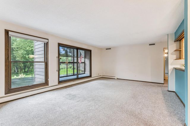 8441 Irwin Road 110, Bloomington, MN 55437