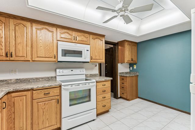 8441 Irwin Road 110, Bloomington, MN 55437