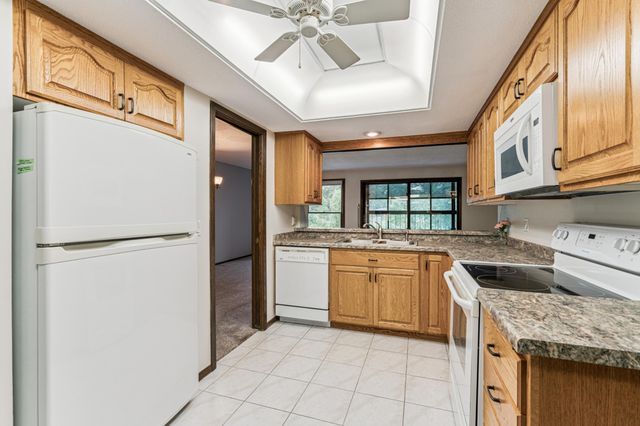 8441 Irwin Road 110, Bloomington, MN 55437