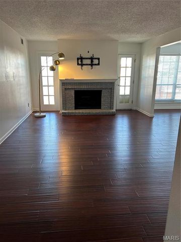 14471 Bantry Lane 16, Chesterfield, MO 63017