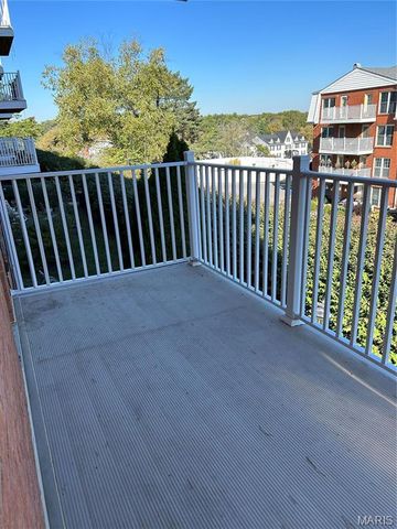 14471 Bantry Lane 16, Chesterfield, MO 63017