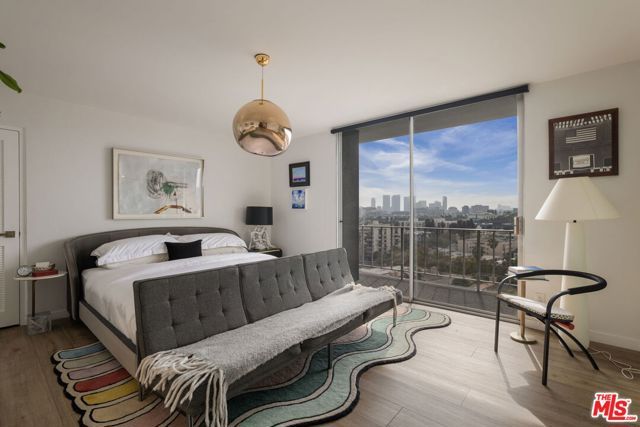 100 S Doheny Drive PH12, Los Angeles, CA 90048