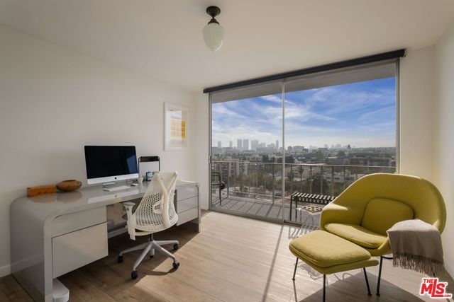 100 S Doheny Drive PH12, Los Angeles, CA 90048