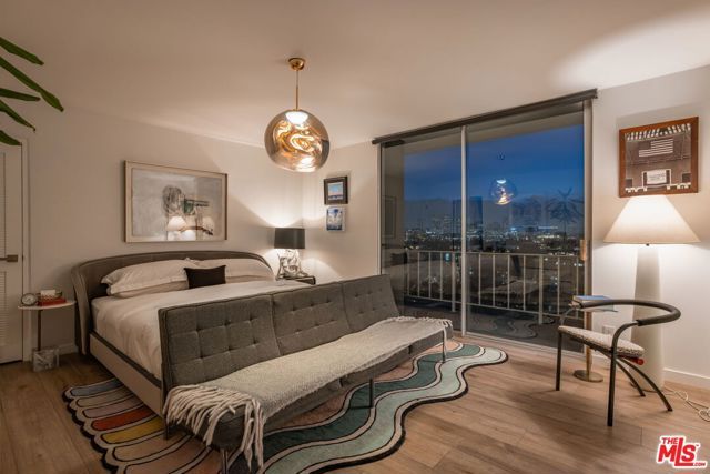 100 S Doheny Drive PH12, Los Angeles, CA 90048
