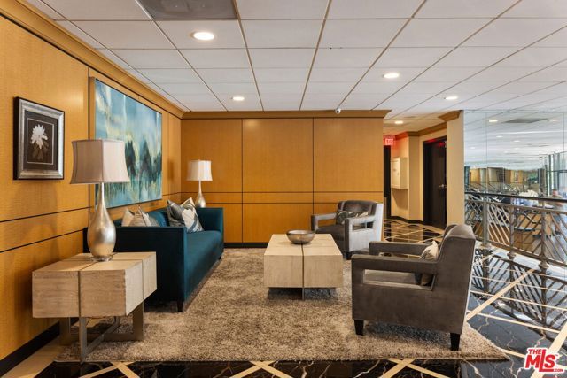 100 S Doheny Drive PH12, Los Angeles, CA 90048