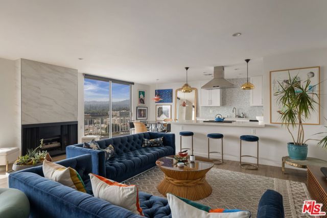 100 S Doheny Drive PH12, Los Angeles, CA 90048