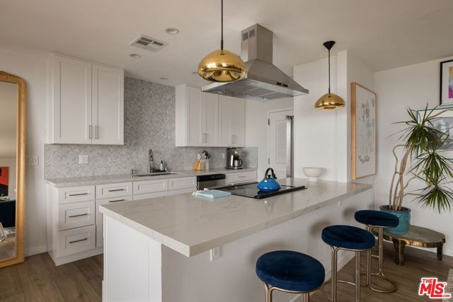 100 S Doheny Drive PH12, Los Angeles, CA 90048
