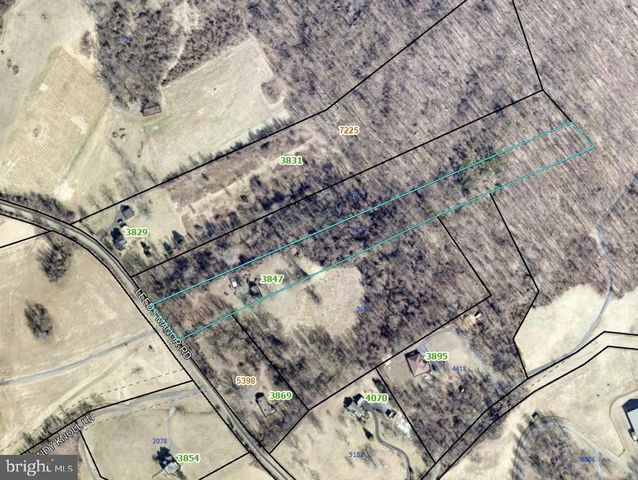 3847 LEEDS MANOR RD, Marshall, VA 20115