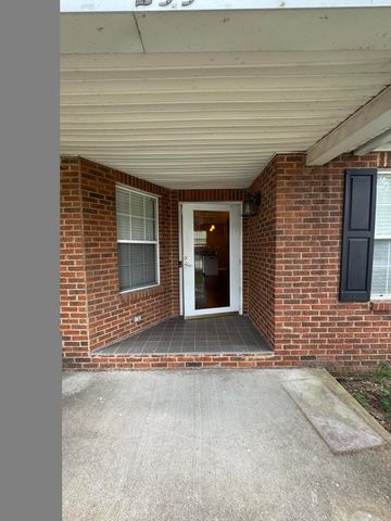 233 Savannah Drive, Nicholasville, KY 40356
