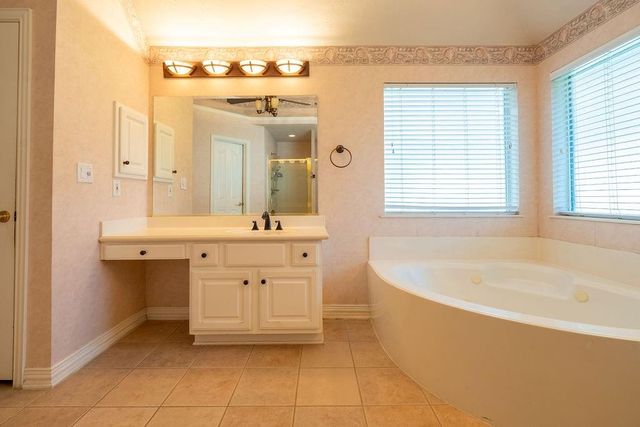 12502 Boxwood Way Lane, Houston, TX 77041