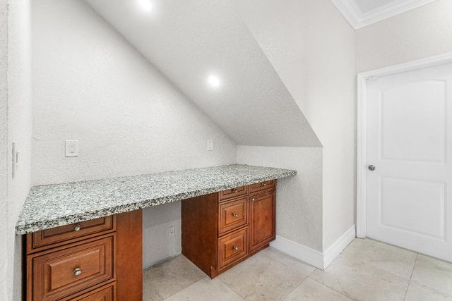 7803 NW 70th Avenue, Parkland, FL 33067