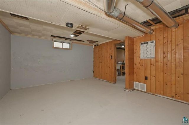 4304 E County Road B, Superior, WI 54880