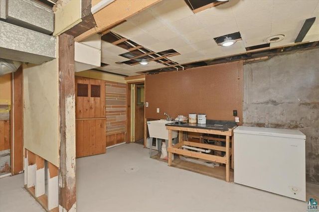 4304 E County Road B, Superior, WI 54880