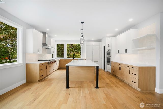 13105 SE 19th Court, Bellevue, WA 98005