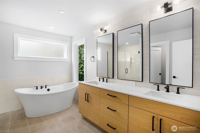 13105 SE 19th Court, Bellevue, WA 98005