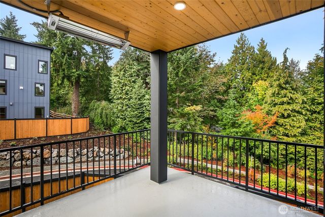 13105 SE 19th Court, Bellevue, WA 98005