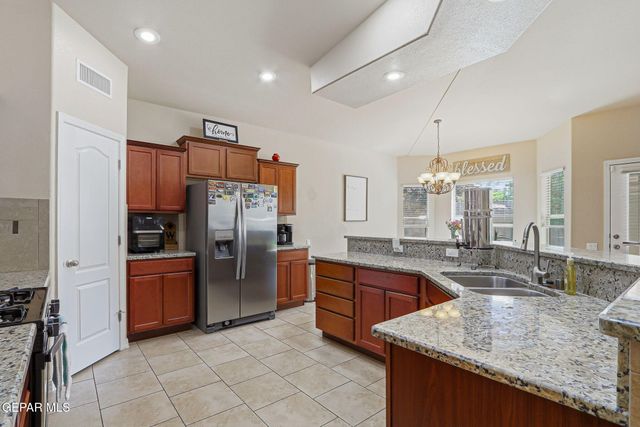 7320 Kiowa Creek Drive, El Paso, TX 79911