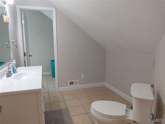 29 N Michigan Avenue, Belleville, IL 62221