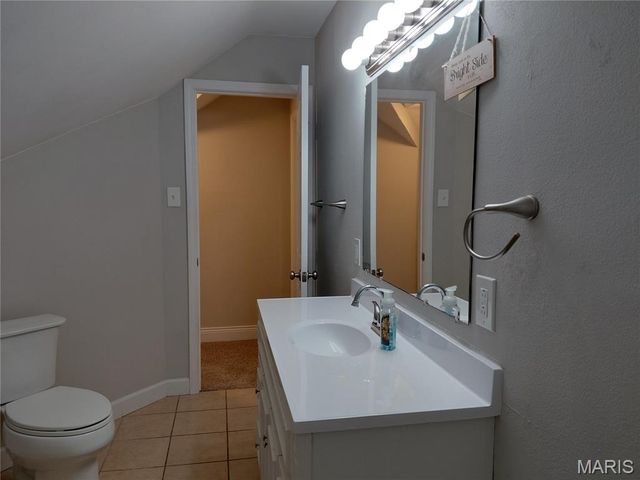 29 N Michigan Avenue, Belleville, IL 62221