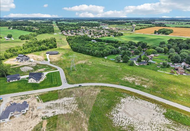 2639 S Kings Way, New Palestine, IN 46163
