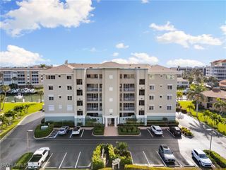 907 Panama CT 303, Marco Island, FL 34145
