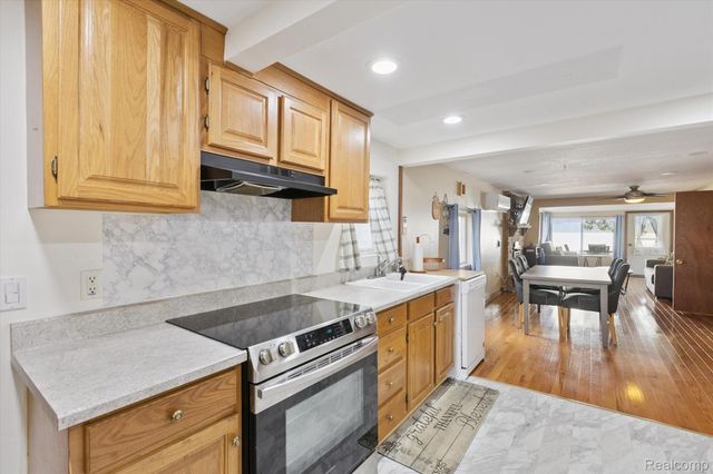 6111 Loud Drive, Oscoda Charter Township, MI 48750