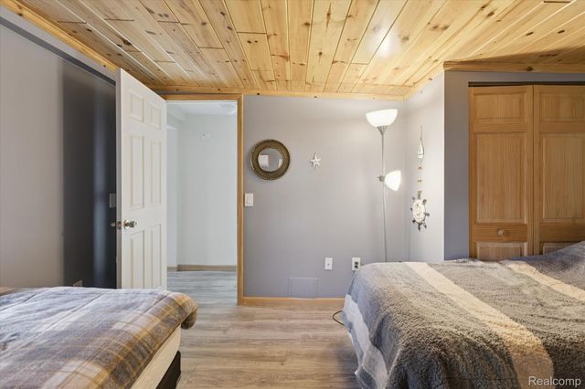 6111 Loud Drive, Oscoda Charter Township, MI 48750