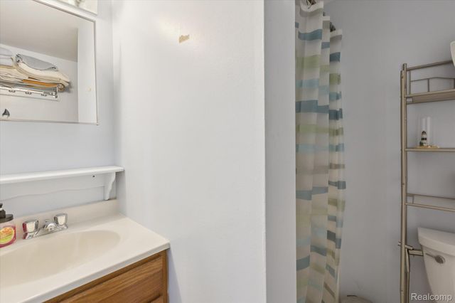 6111 Loud Drive, Oscoda Charter Township, MI 48750