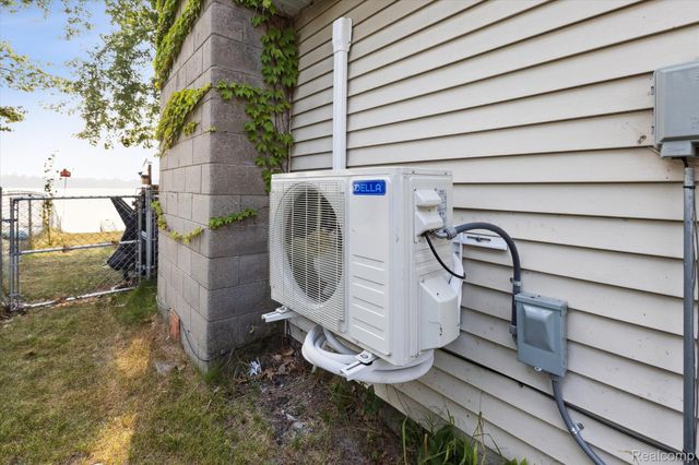 6111 Loud Drive, Oscoda Charter Township, MI 48750