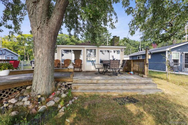 6111 Loud Drive, Oscoda Charter Township, MI 48750