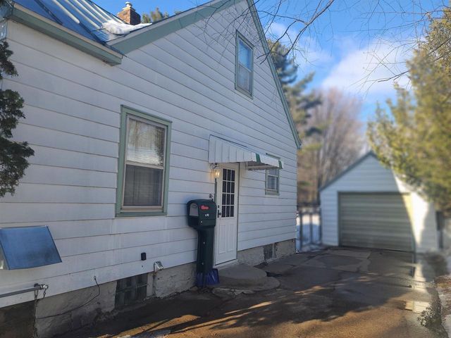 448 WALKER STREET, Stevens Point, WI 54481