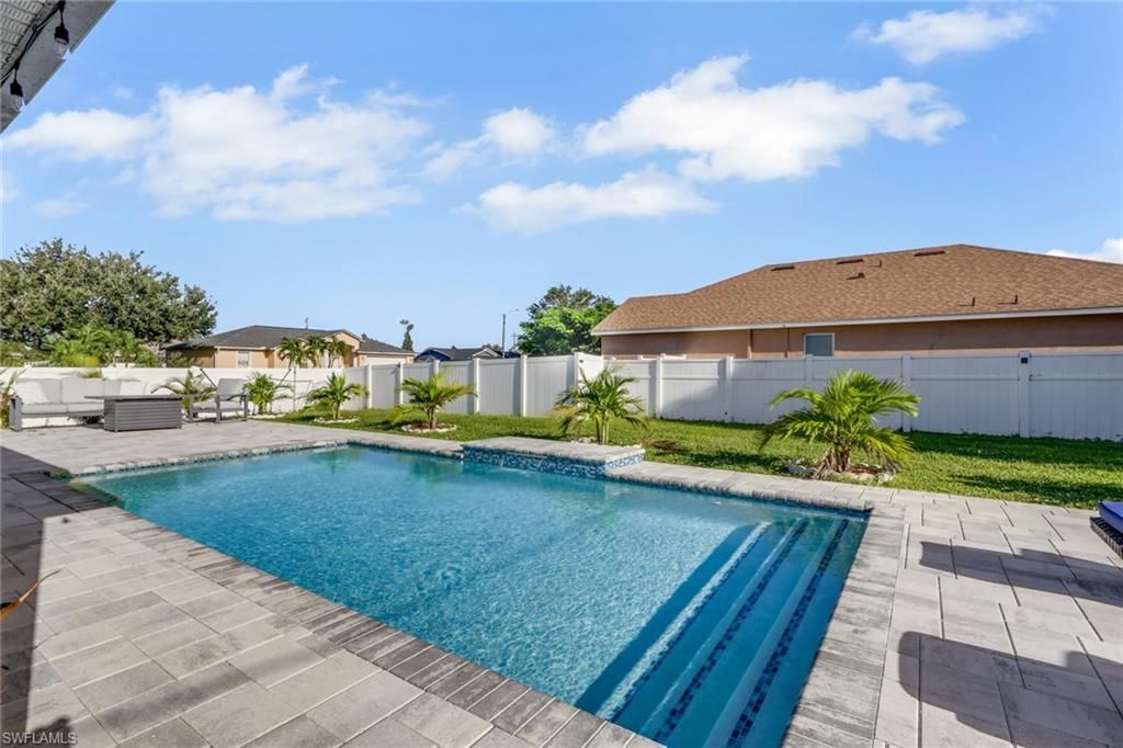 327 SW 31st ST, CAPE CORAL, FL 33914 — photo 2