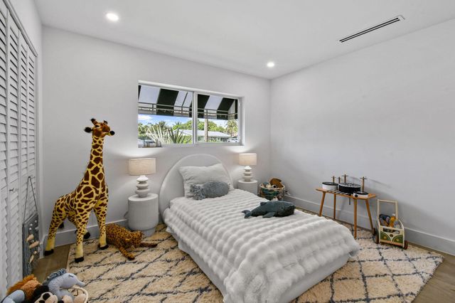 7710 W Lake Drive, Lake Clarke Shores, FL 33406