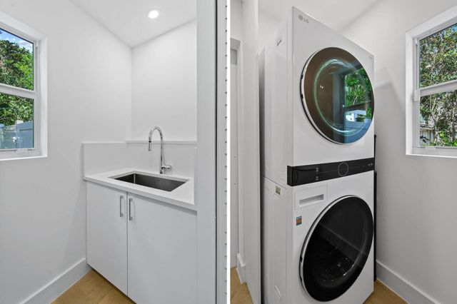 7710 W Lake Drive, Lake Clarke Shores, FL 33406