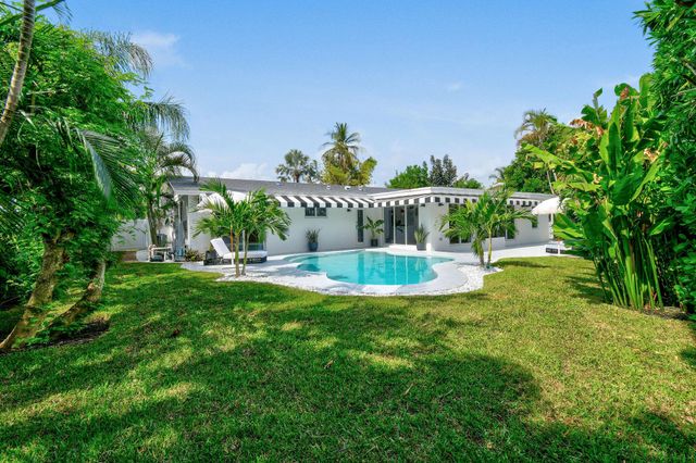 7710 W Lake Drive, Lake Clarke Shores, FL 33406