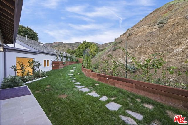 3140 Sweetwater Mesa Road, Malibu, CA 90265