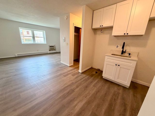 720 Bennington St 204, Boston, MA 02128