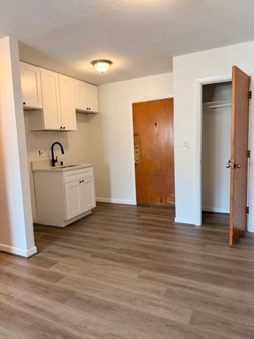 720 Bennington St 204, Boston, MA 02128