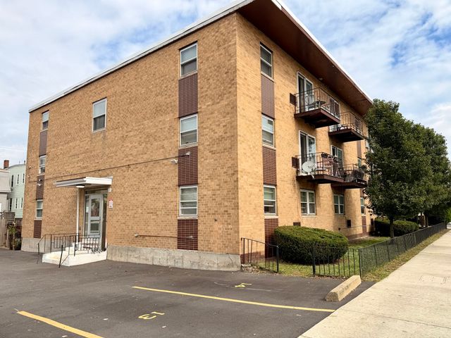 720 Bennington St 204, Boston, MA 02128