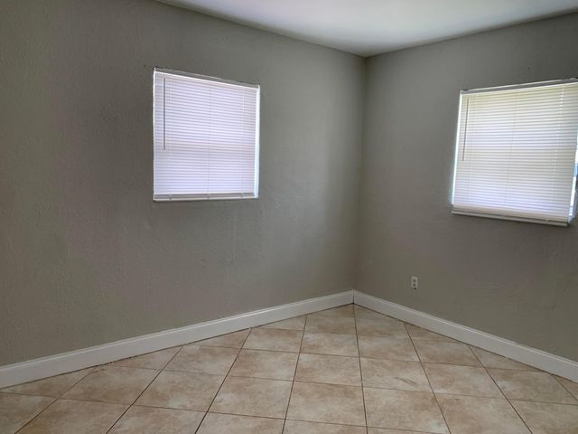240 NW 38th Avenue, Lauderhill, FL 33311