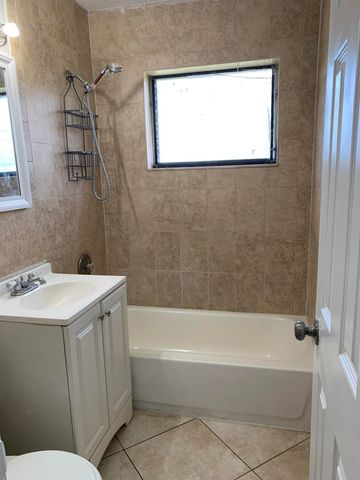 240 NW 38th Avenue, Lauderhill, FL 33311