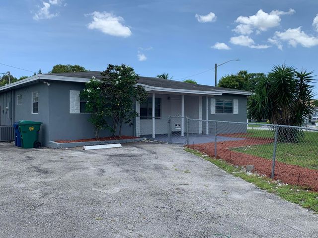 240 NW 38th Avenue, Lauderhill, FL 33311