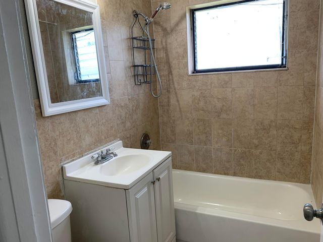 240 NW 38th Avenue, Lauderhill, FL 33311